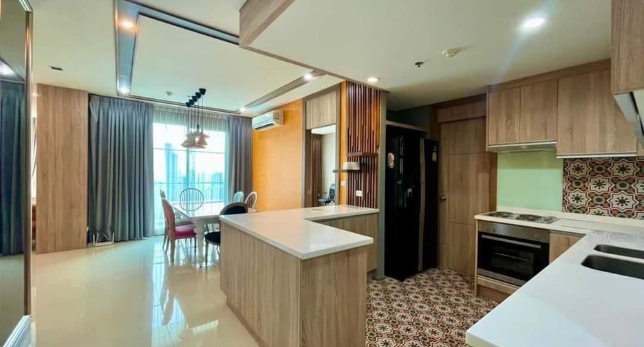 Condo en alquiler y en venta de 2 habitaciones en Watthana, Bangkok
