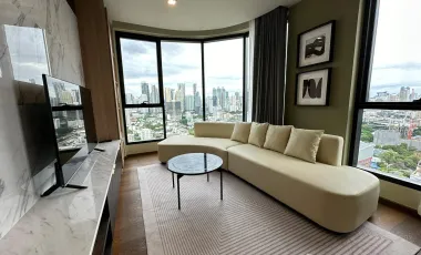 For rent 2 bed condo in Khlong Toei, Bangkok