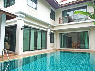 For rent 4 Beds villa in Yan Nawa, Bangkok
