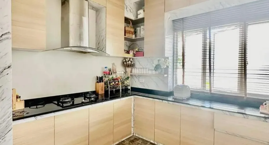 For sale 4 bed house in Hang Dong, Chiang Mai