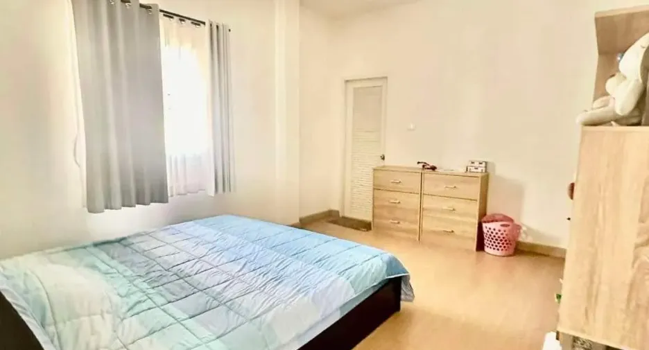 For sale 4 bed house in Hang Dong, Chiang Mai