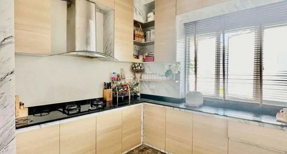 For sale 4 bed house in Hang Dong, Chiang Mai