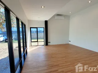 For rent 3 Beds office in Mueang Chiang Mai, Chiang Mai