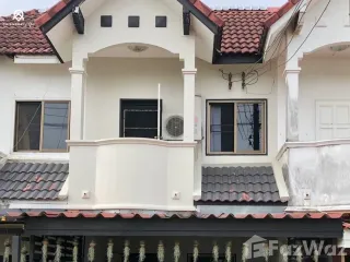 For rent 2 bed townhouse in Mueang Chiang Rai, Chiang Rai