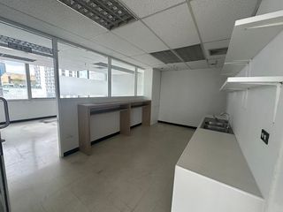 For rent 1 bed office in Khlong Toei, Bangkok