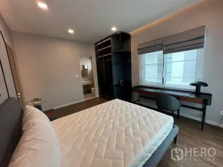 For rent 4 bedrooms house in Bang Phli, Samut Prakan