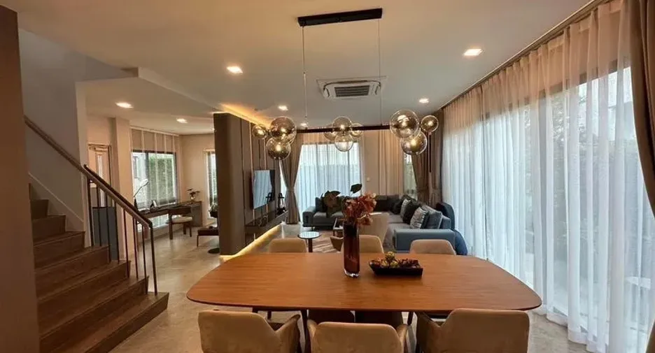For rent 4 bedrooms house in Bang Phli, Samut Prakan