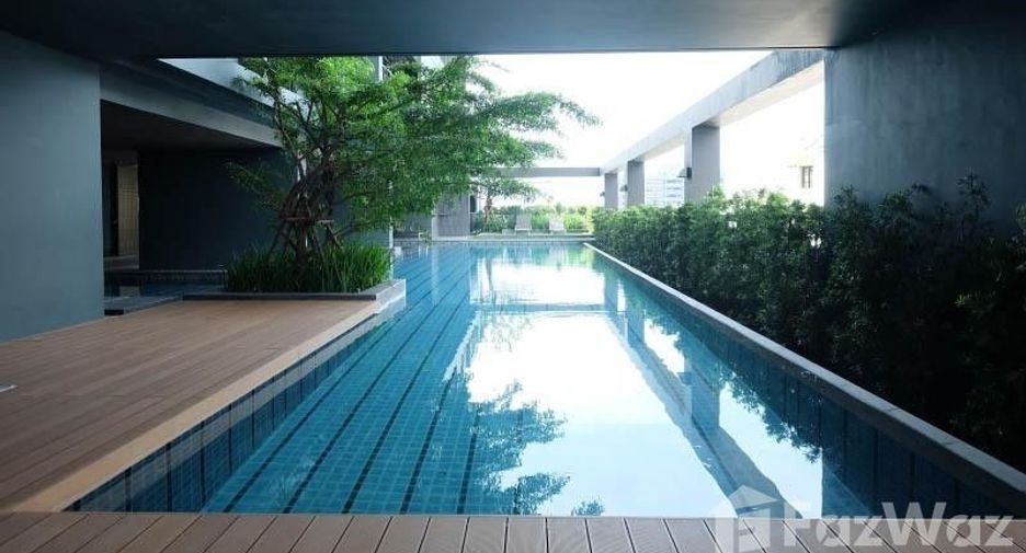 For sale 2 bed condo in Phaya Thai, Bangkok