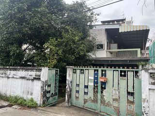 For sale 6 Beds house in Thon Buri, Bangkok