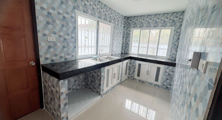For sale 4 bed house in Bang Khae, Bangkok