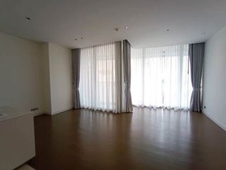 Wohnung zur Miete und zum Kauf mit 2 Zimmer in Pathum Wan, Bangkok