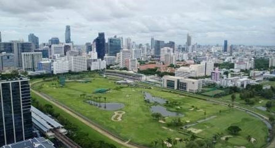 Wohnung zur Miete und zum Kauf mit 2 Zimmer in Pathum Wan, Bangkok