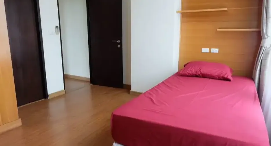 À vendre 2 chambres condo à Khlong Toei, Bangkok