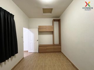 For sale 3 bed townhouse in Mueang Samut Sakhon, Samut Sakhon