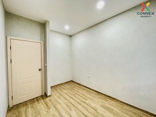 For sale 3 Beds townhouse in Sam Phran, Nakhon Pathom