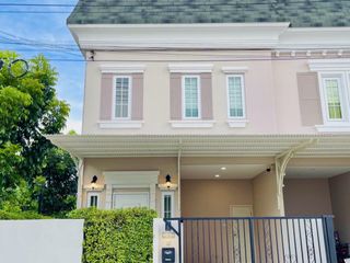 For sale 3 Beds townhouse in Sam Phran, Nakhon Pathom
