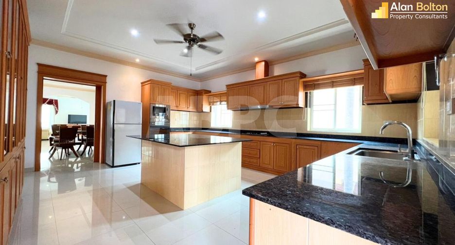 Haus zur Miete und zum Kauf mit 4 Zimmer in Bang Lamung, Chonburi