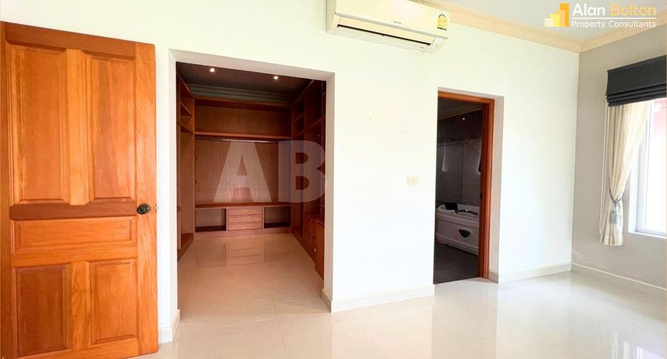 Haus zur Miete und zum Kauf mit 4 Zimmer in Bang Lamung, Chonburi