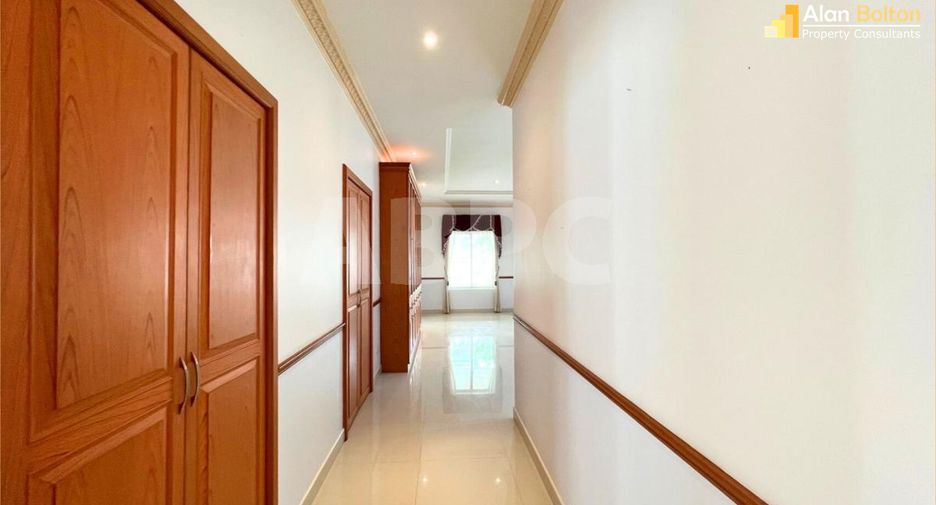 Haus zur Miete und zum Kauf mit 4 Zimmer in Bang Lamung, Chonburi