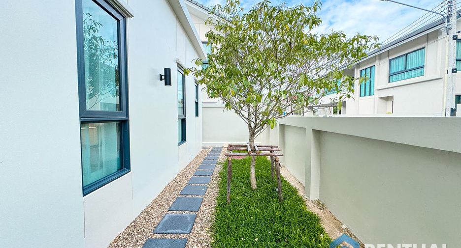 For sale 4 bedrooms villa in Bang Lamung, Chonburi