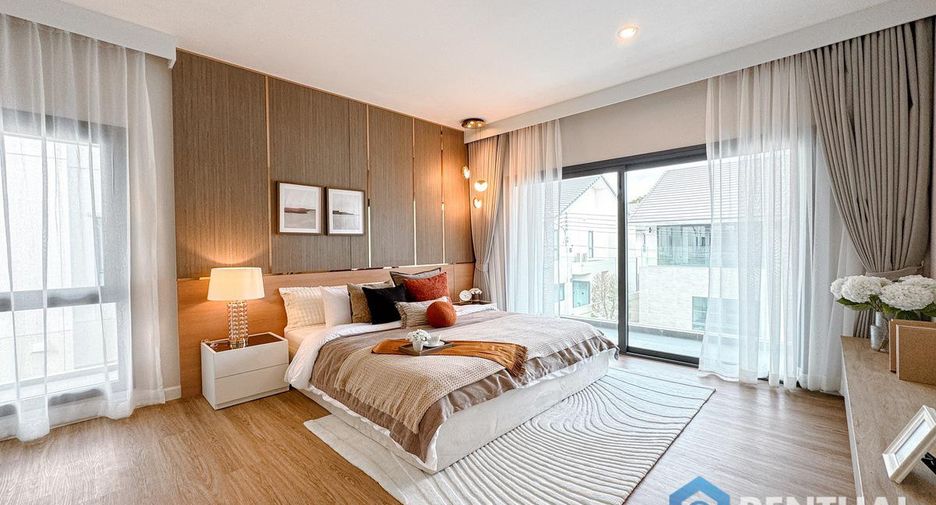 For sale 4 bedrooms villa in Bang Lamung, Chonburi
