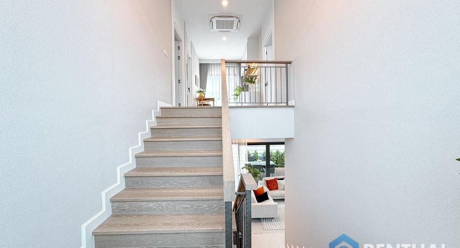 For sale 4 bedrooms villa in Bang Lamung, Chonburi