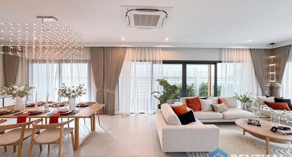 For sale 4 bedrooms villa in Bang Lamung, Chonburi