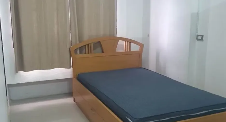 For sale studio condo in Phaya Thai, Bangkok