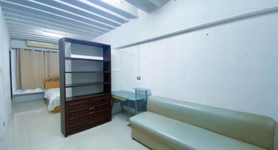 For sale studio condo in Phaya Thai, Bangkok