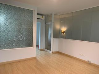 For sale 3 bed townhouse in Lat Phrao, Bangkok