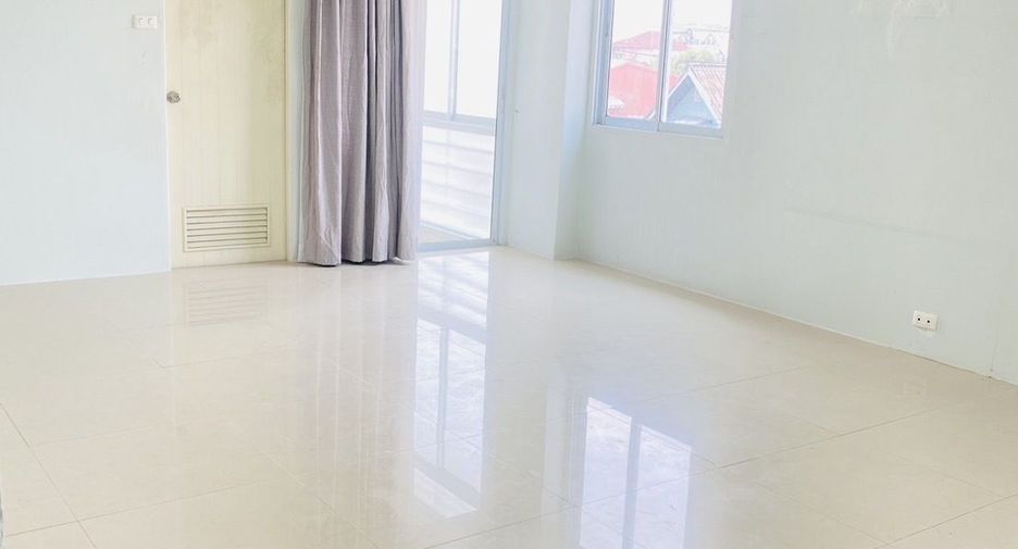 For sale スタジオ condo in Lat Phrao, Bangkok