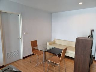 For sale studio condo in Huai Khwang, Bangkok