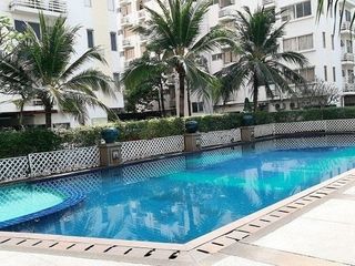 For sale studio condo in Huai Khwang, Bangkok