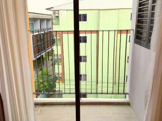 For sale 1 Beds condo in Wang Thonglang, Bangkok
