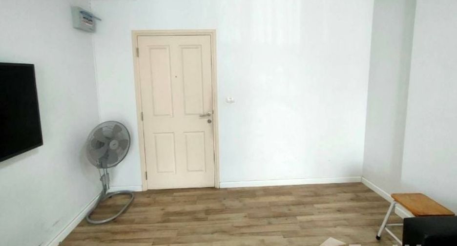 For sale 1 bed condo in Lat Krabang, Bangkok