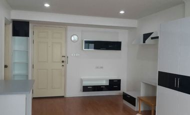 For sale 1 bed condo in Huai Khwang, Bangkok