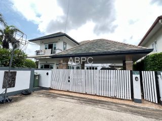 For sale 5 bedrooms house in Mueang Rayong, Rayong