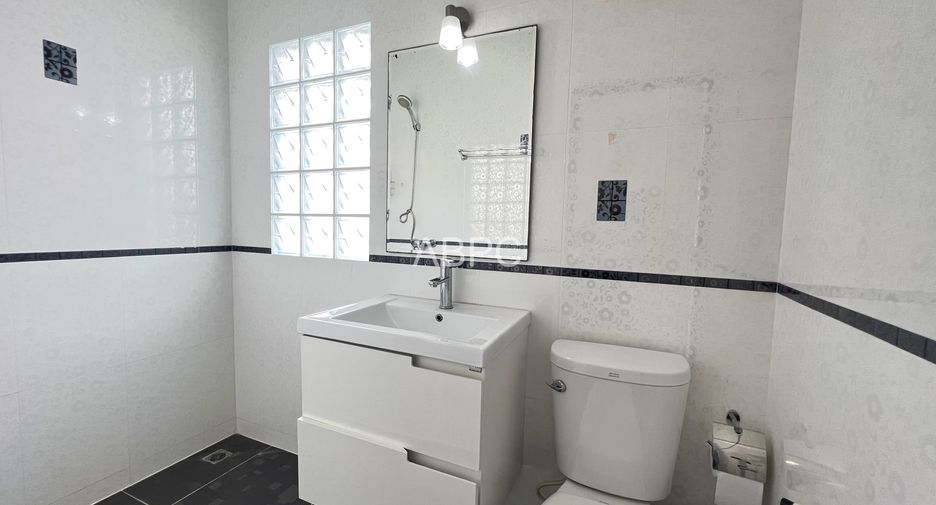出售 5 卧室 独立屋 在 Mueang Rayong, Rayong