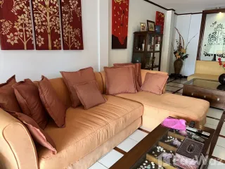For sale 3 bed townhouse in Bang Lamung, Chonburi