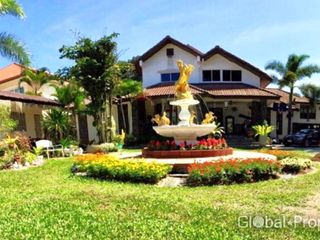 Haus zum Kauf mit 4 Zimmer in Bang Lamung, Chonburi
