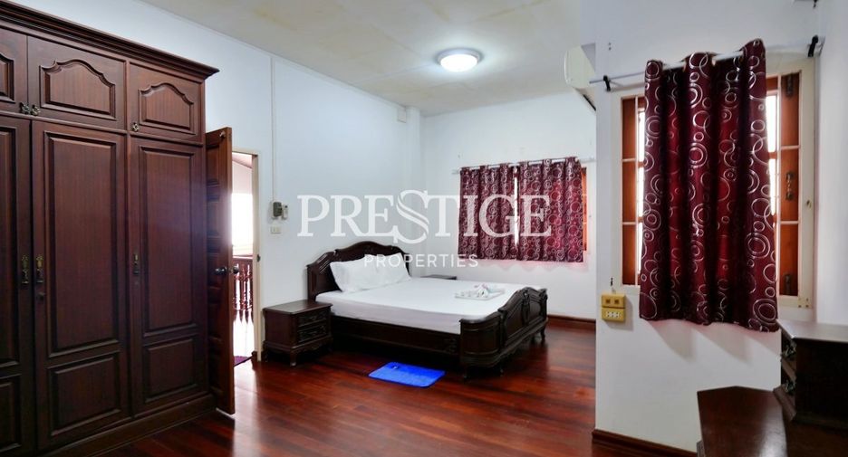 Casa en alquiler de 4 habitaciones en Jomtien, Pattaya