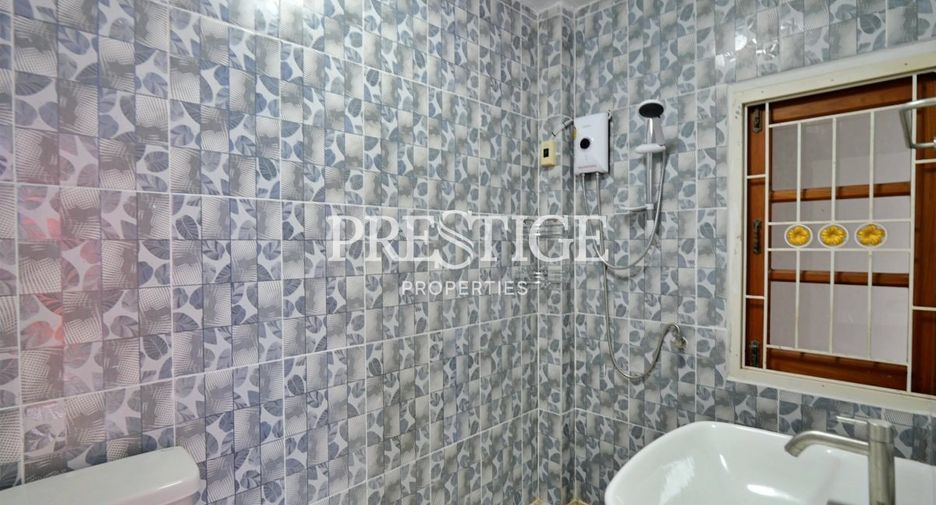 Casa en alquiler de 4 habitaciones en Jomtien, Pattaya