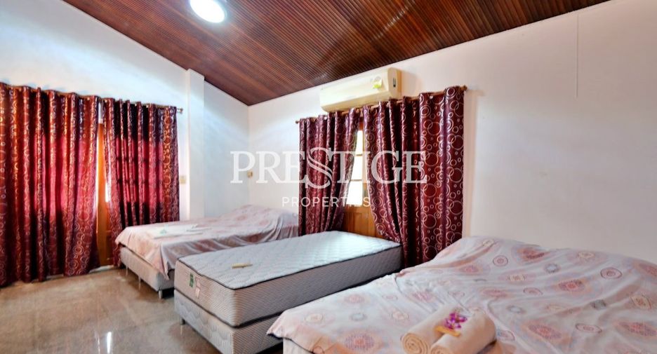 Casa en alquiler de 4 habitaciones en Jomtien, Pattaya