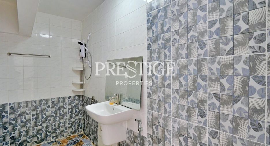 Casa en alquiler de 4 habitaciones en Jomtien, Pattaya