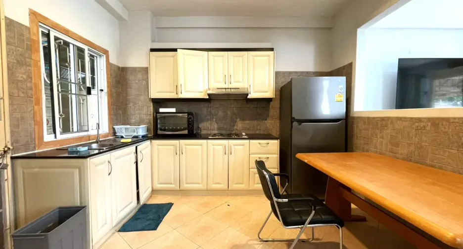 Casa en alquiler y en venta de 2 habitaciones en Bang Lamung, Chonburi