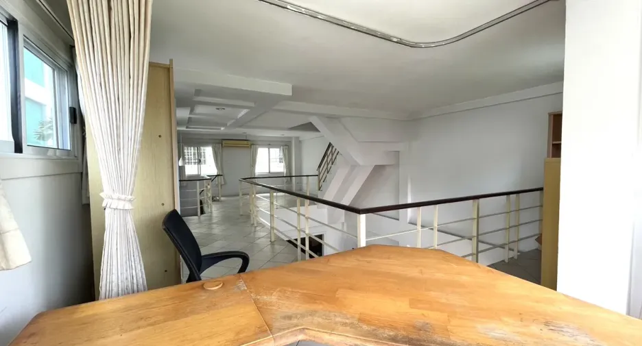 Casa en alquiler y en venta de 2 habitaciones en Bang Lamung, Chonburi