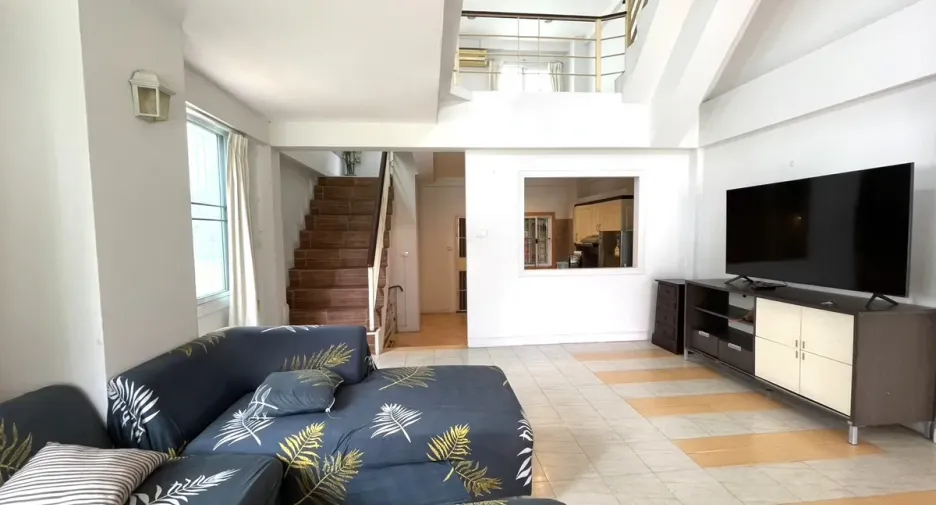 Casa en alquiler y en venta de 2 habitaciones en Bang Lamung, Chonburi