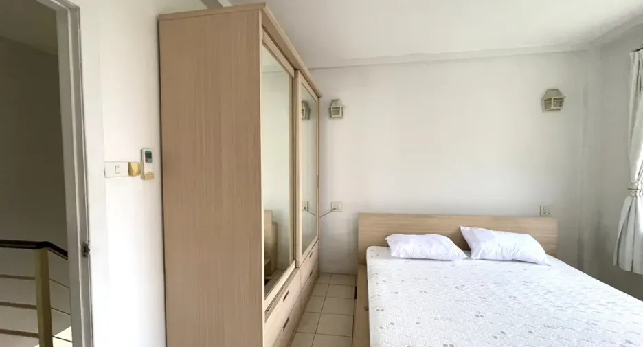 Casa en alquiler y en venta de 2 habitaciones en Bang Lamung, Chonburi