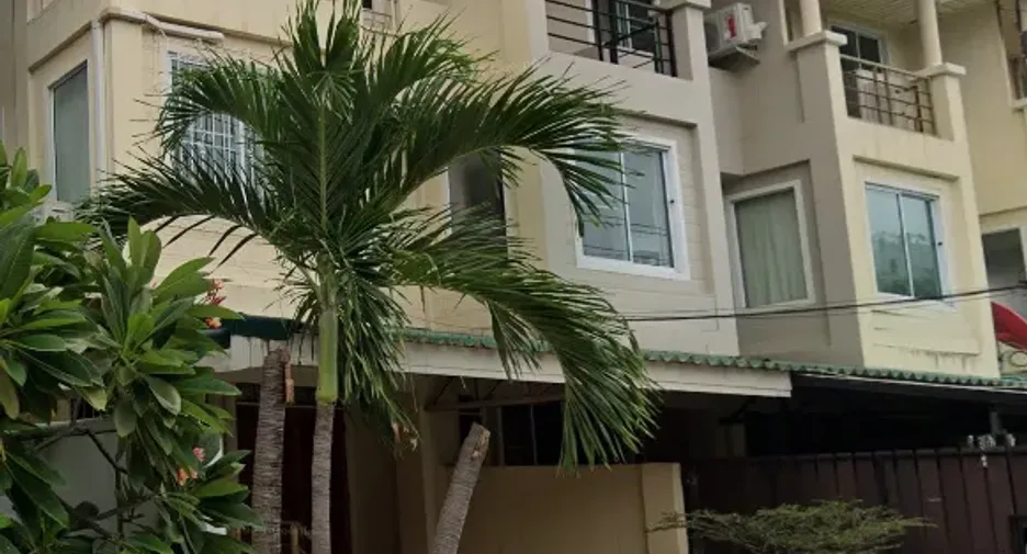 For rent and for sale 2 bedrooms house in Bang Lamung, Chonburi