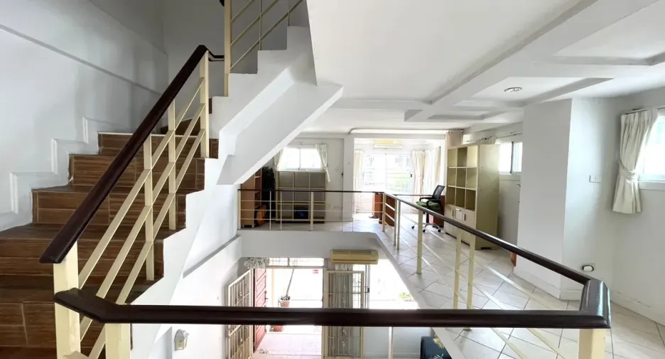 Casa en alquiler y en venta de 2 habitaciones en Bang Lamung, Chonburi